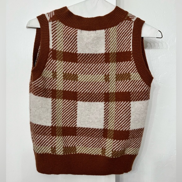 *EUC* SHEIN Sweater-Vest - Picture 2 of 3